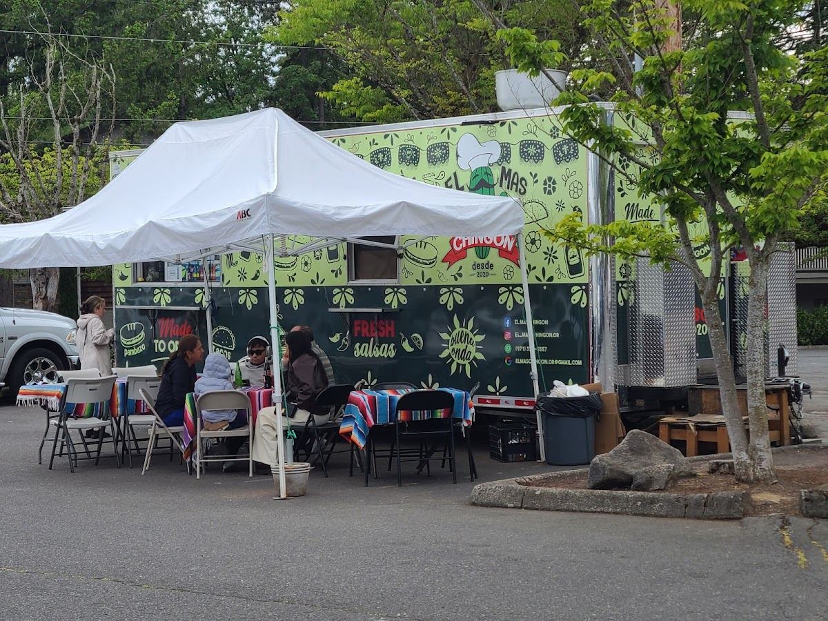 El Mas Chingon food truck with covered seating